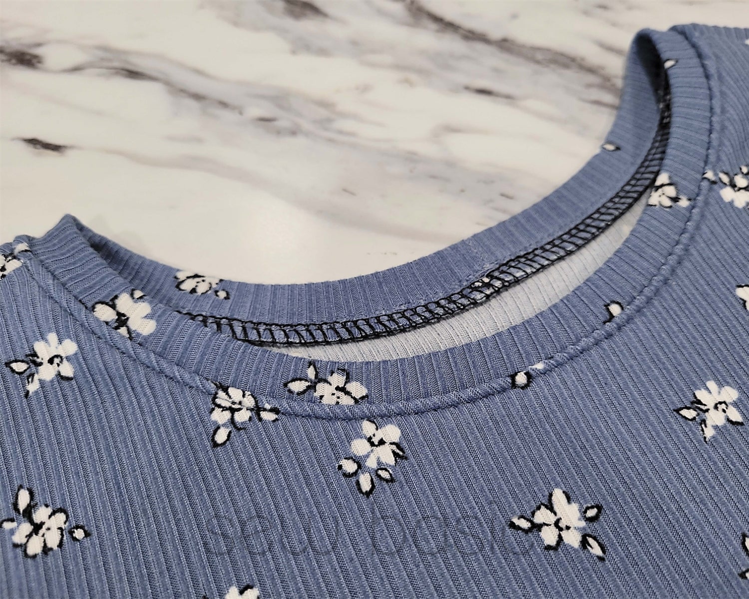 Knit Neckband Tutorial | Sew Basic Dresses Knit Neckband Tutorial | Sew Basic Dresses